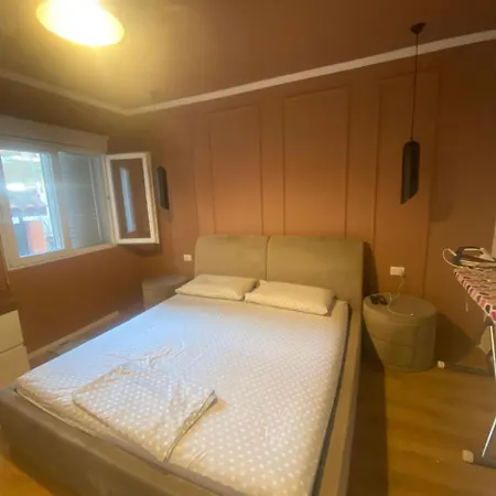 Apartment Elis *