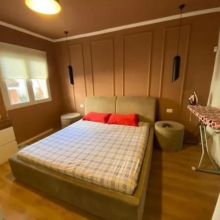 Apartment Elis *